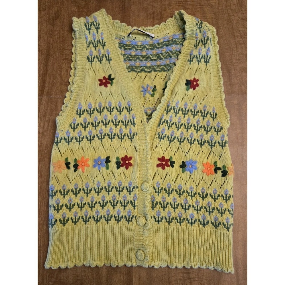 ZARA Floral Knit Vest S Lime Green Embroidered Button Front Top 2 Buttons Missin